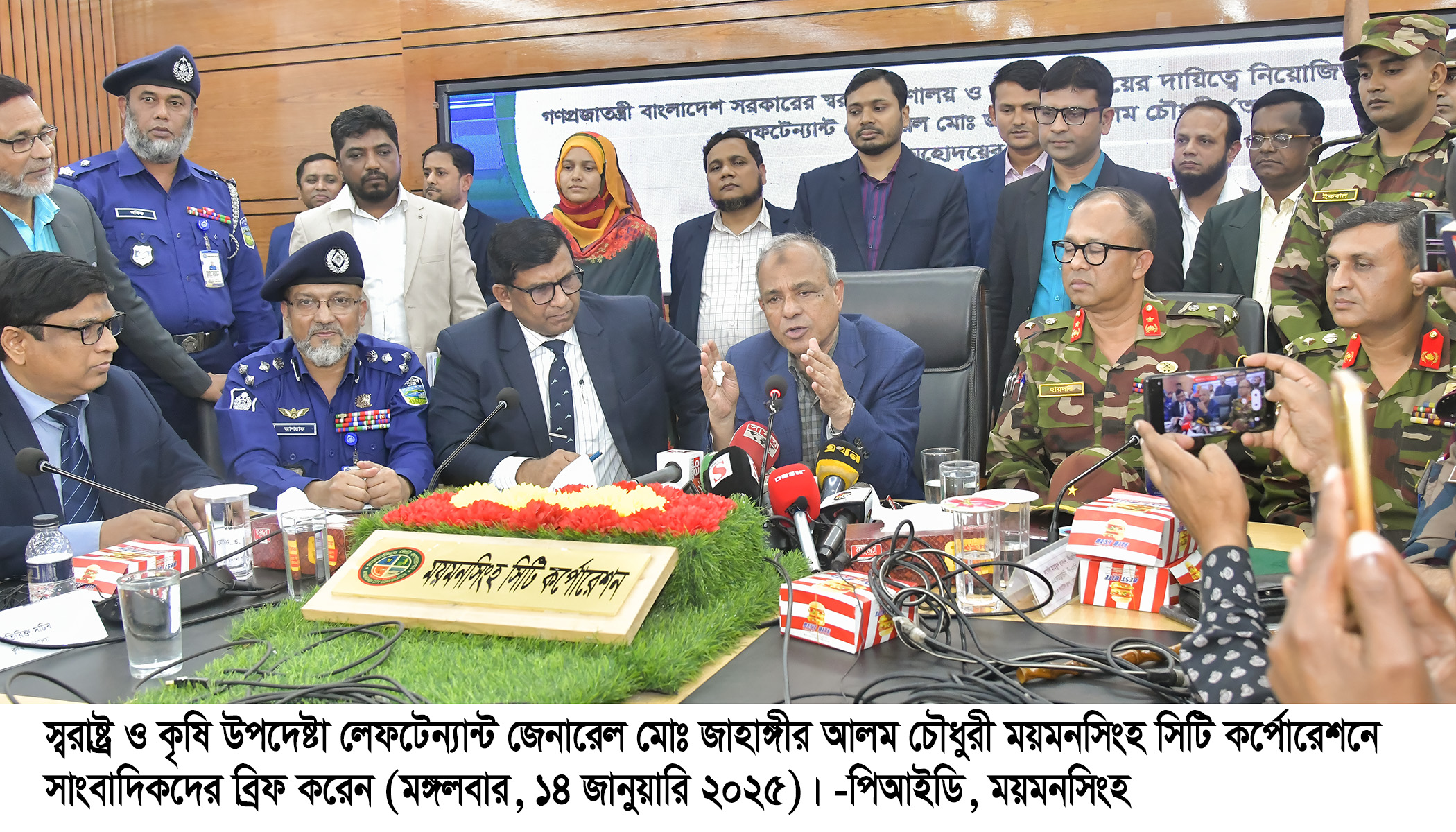 দেশে ন্যায্যমূল্যে সার ও বীজ পাবে কৃষক- স্বরাষ্ট্র ও কৃষি উপদেষ্টা