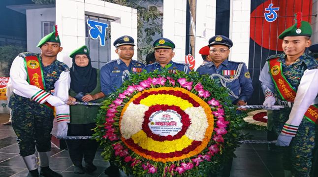 ময়মনসিংহে যথাযোগ্য মর্যাদায় আনসার ও ভিডিপির মহান শহিদ দিবস ও আন্তর্জাতিক মাতৃভাষা দিবস উদযাপন