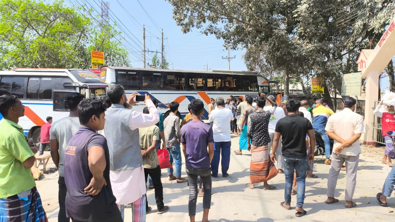 জামালপুরে বাসের সাথে অটোরিকশার ধাক্কা, নিহত ১, আহত ৩