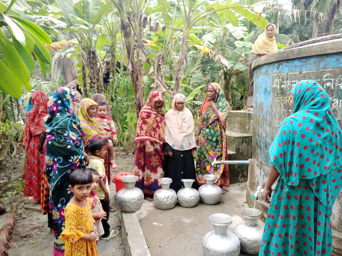 জলবায়ু পরিবর্তনের প্রভাবে পিছিয়ে পড়ছে উপকূলীয় অঞ্চলের সুবিধা বঞ্চিত জনগোষ্ঠি