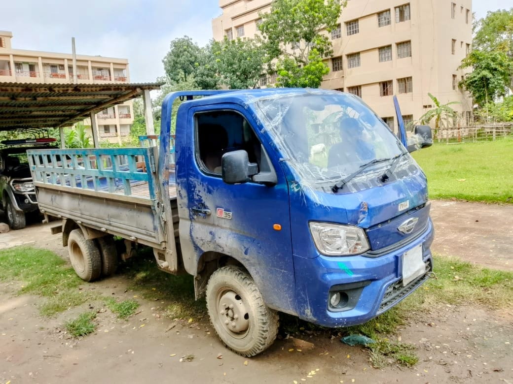 নালিতাবাড়ীতে ২৬০ বোতল মদ সহ পিকআপ জব্দ
