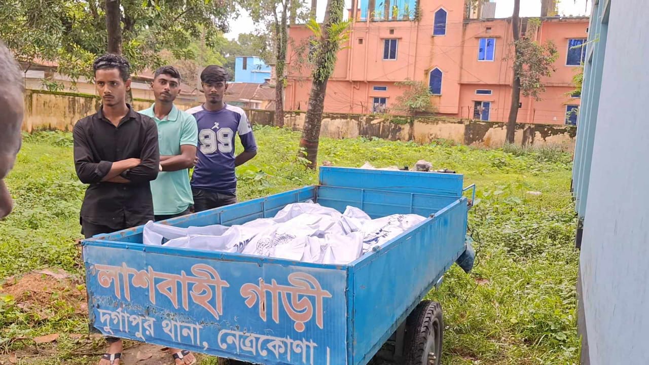 দুর্গাপুরে স্বামী-স্ত্রী‘র ঝুলন্ত মরদেহ উদ্ধার