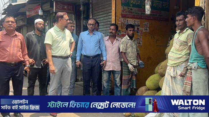 চট্টগ্রামের স্টেশন রোড দখলমুক্ত করতে কঠোর অবস্থানে চসিক