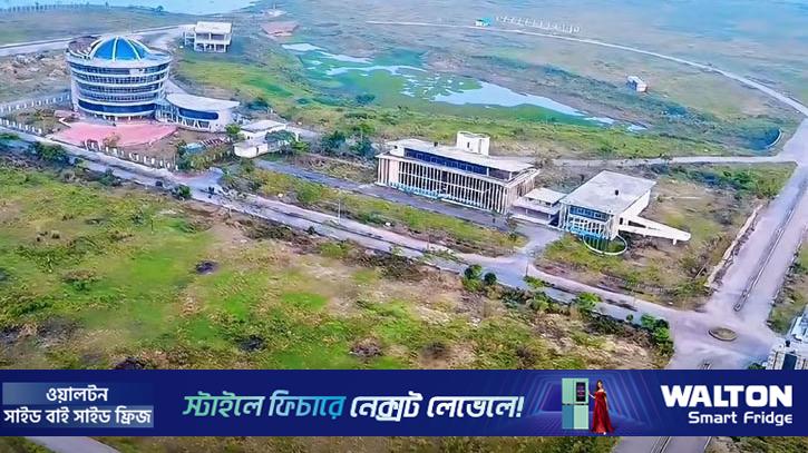 পাহাড়ের কোলে ‌‘ঘুমন্ত’ হাইটেক পার্ক