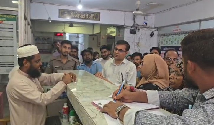 টাঙ্গাইলে ৩ হাসপাতাল সিলগালা, একটিকে জরিমানা 